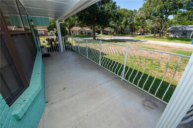 6801 Cresthill Ct, Tampa, FL 33615 - photo 4