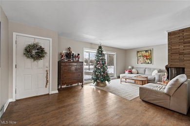 2426 Banbury Rd, Akron, OH 44333 - photo 5