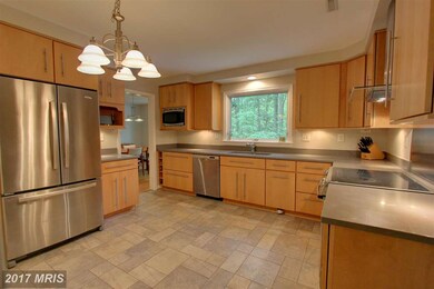 8544 Pineway Ct, Laurel, MD 20723 - photo 6