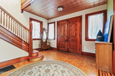 31 Exeter Ave, West Pittston, PA 18643 - photo 7