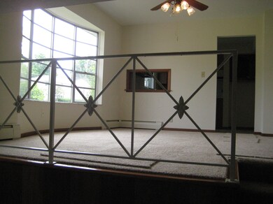 6126 Applegate Ln, Columbus, OH 43213 - photo 7