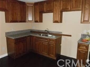 3125 Oakwood Ave, Lynwood, CA 90262 - photo 2