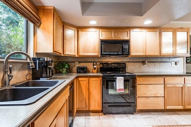 21 Kitchen