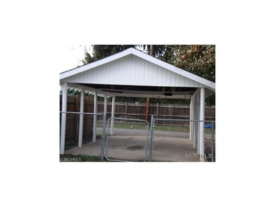 CARPORT - ALLEY ACCESS