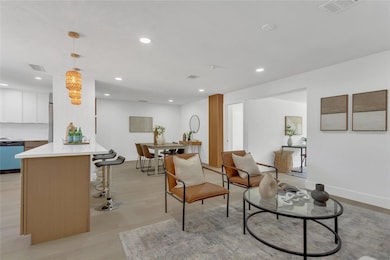 2837 Woodcrest Dr, Sarasota, FL 34239 - photo 7