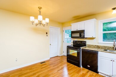 12107 Dehaviland Dr, Midlothian, VA 23112 - photo 6