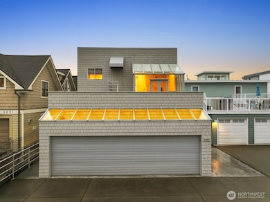 3089 Alki Ave SW unit 2, Seattle, WA 98116 - photo 2