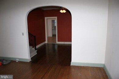 645 S 4th St, Chambersburg, PA 17201 - photo 3