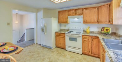 235 Thames Dr, Frederick, MD 21702 - photo 5