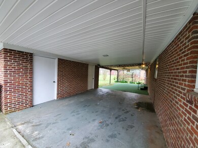 424 Dow Dr, Shelbyville, TN 37160 - photo 6