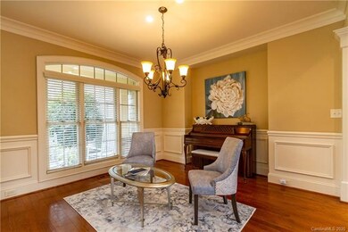 Dining room with crown moulding and beautiful mill