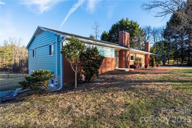 364 Pace Rd, Hendersonville, NC 28792 - photo 3