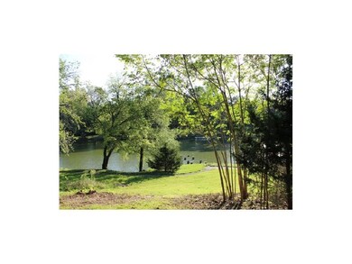 View Walking from House to Lake!