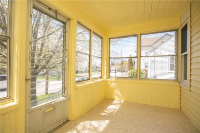 28 Hemlock Ave, Cranston, RI 02910 - photo 3