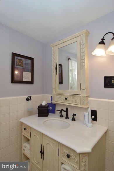 1525 Farmington Ave, Pottstown, PA 19464 - photo 4