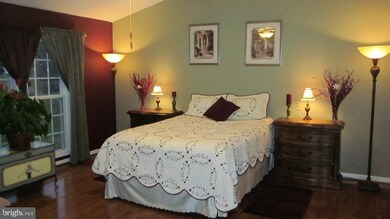 2875 Chevoit Hill Ct, Woodbridge, VA 22191 - photo 6