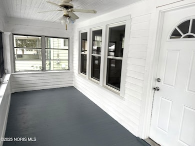 1822 Stahlwood Ave, Toledo, OH 43613 - photo 4