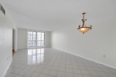 Pilot House Condominiums unit 907, Fort Lauderdale, FL 33308 - photo 5