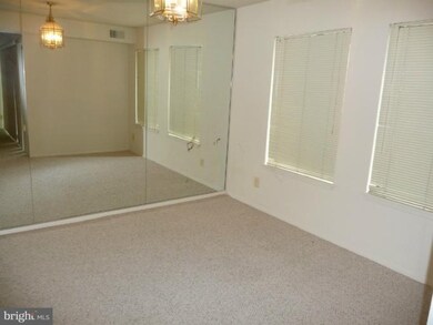 11415 Commonwealth Dr unit 1, Rockville, MD 20852 - photo 4