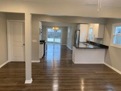 140 S Rosedale Ave, Aurora, IL 60506 - photo 7