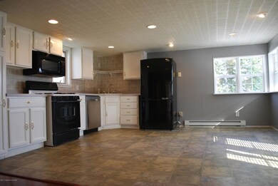 1816 Clearview St, Scranton, PA 18508 - photo 2