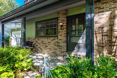 2304 Grandview Circle