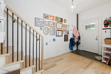 588 E 7th St, Boston, MA 02127 - photo 6