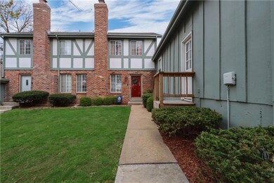 10210 Edelweiss Cir, Shawnee, KS 66203 - photo 2