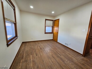 32 Highview Dr, Woodland Park, NJ 07424 - photo 3