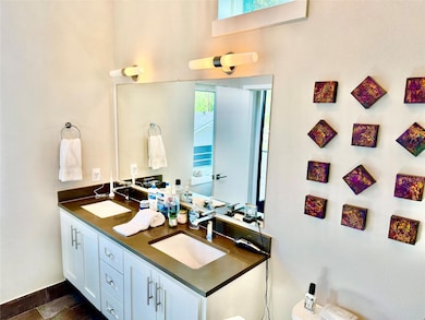 1303 Harriet Ct unit B, Austin, TX 78756 - photo 7