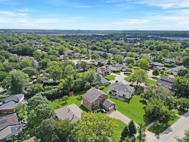 2305 Pfingsten Rd, Glenview, IL 60026 - photo 6