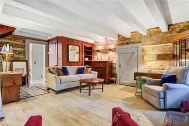 looking towards the kitchen and dining area