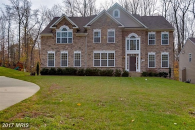 8303 Beechwood Ln, Clinton, MD 20735 - photo 2