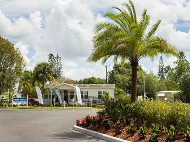 267 Mongoose Ln unit 267, North Fort Myers, FL 33917 - photo 4