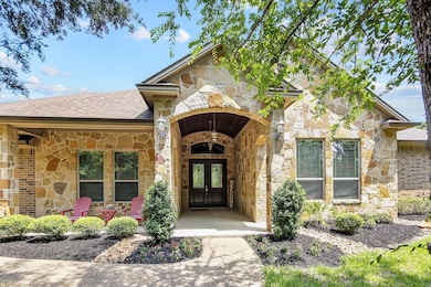 17899 Saddle Creek Dr, College Station, TX 77845 - photo 3