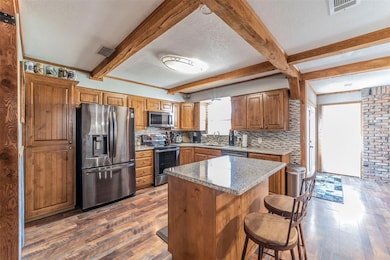 1516 Tanglewood Dr, Azle, TX 76020 - photo 5