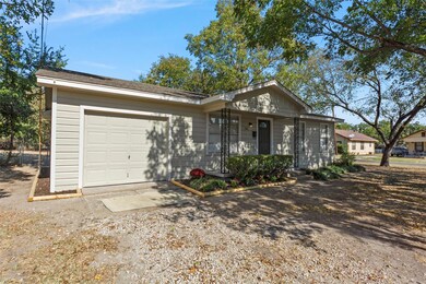 706 E Waco St, Ennis, TX 75119 - photo 4