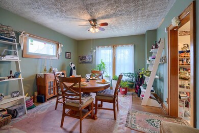 1487 S 4th St (24)