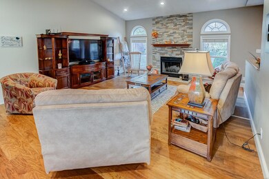 2013 Pinehurst Way, Maryville, IL 62062 - photo 5