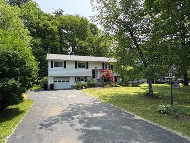 676 Pearse Rd, Schenectady, NY 12309 - photo 3