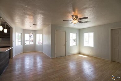 727 Woodward Ave, El Centro, CA 92243 - photo 5