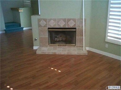 Living room  with Fireplace