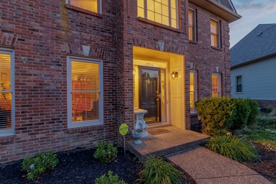 708 Clayvis Ct, Lexington, KY 40515 - photo 3