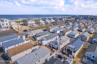 7 8th ave Seaside Exteriors (1 of 1)-2