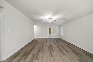 18123 Martin Pines Dr, Conroe, TX 77356 - photo 7