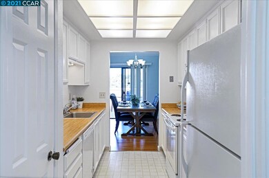 5450 Kirkwood Dr unit K3, Concord, CA 94521 - photo 5