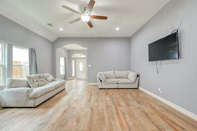 8619 Bertwood St, Houston, TX 77016 - photo 6