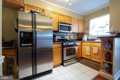 2502 Ruscombe Ln, Baltimore, MD 21215 - photo 2