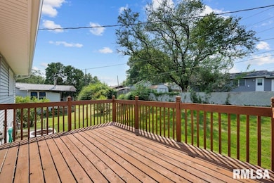 5018 N Harrison St, Davenport, IA 52806 - photo 7