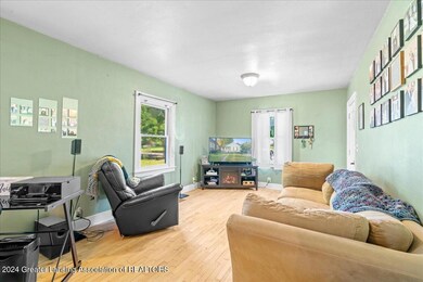 616 W Jefferson St, Grand Ledge, MI 48837 - photo 6